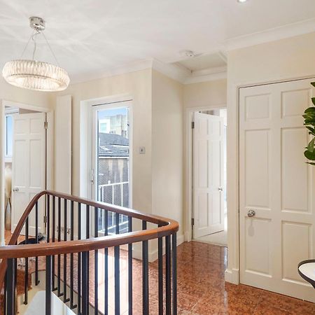 Mews House London With Private Patio & Parkingヴィラ エクステリア 写真